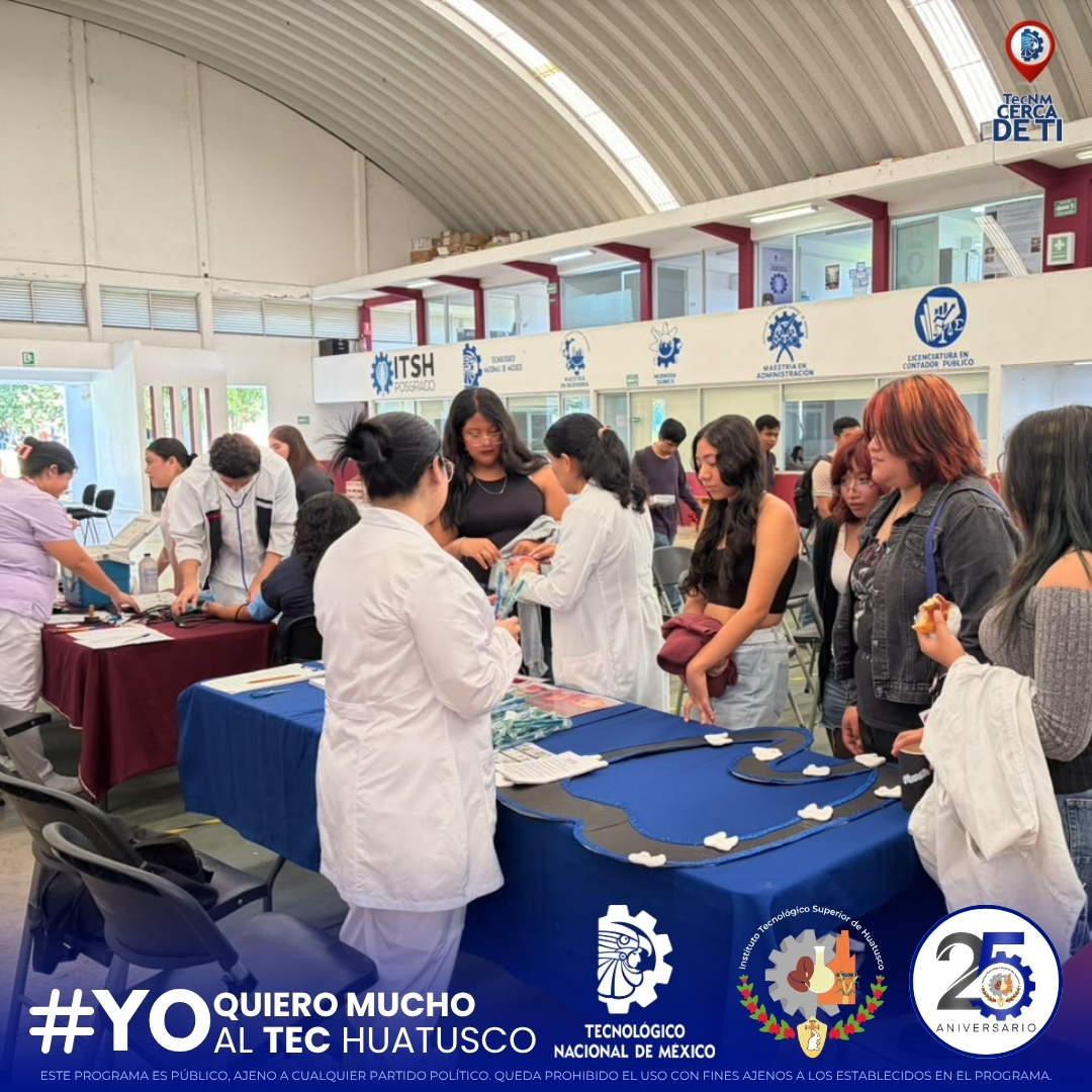 Personal del IMSS durante la Jornada de Salud