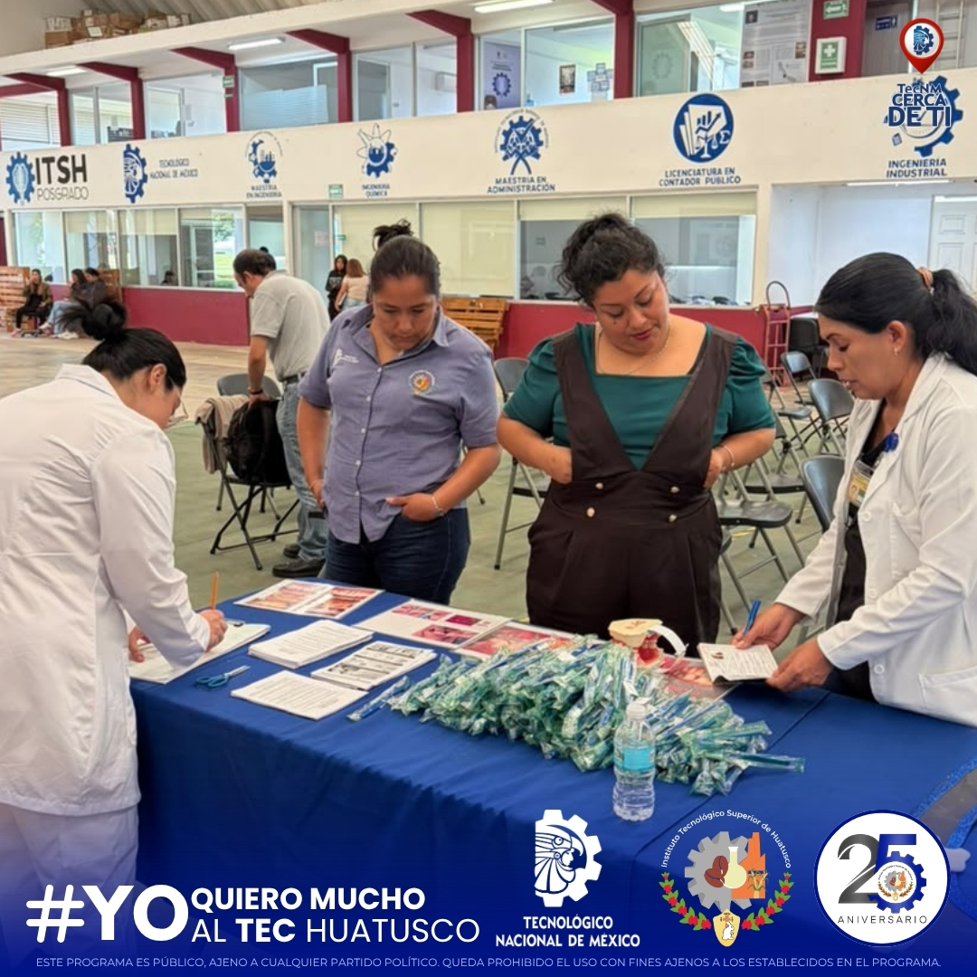 Personal del IMSS durante la Jornada de Salud