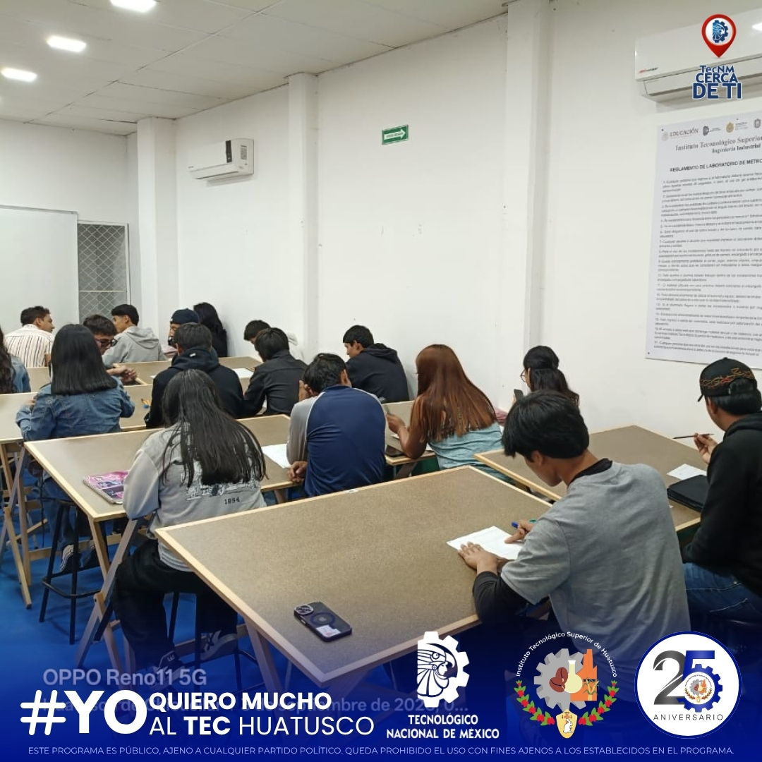 Estudiantes de Ingeniería Civil utilizando los nuevos restiradores